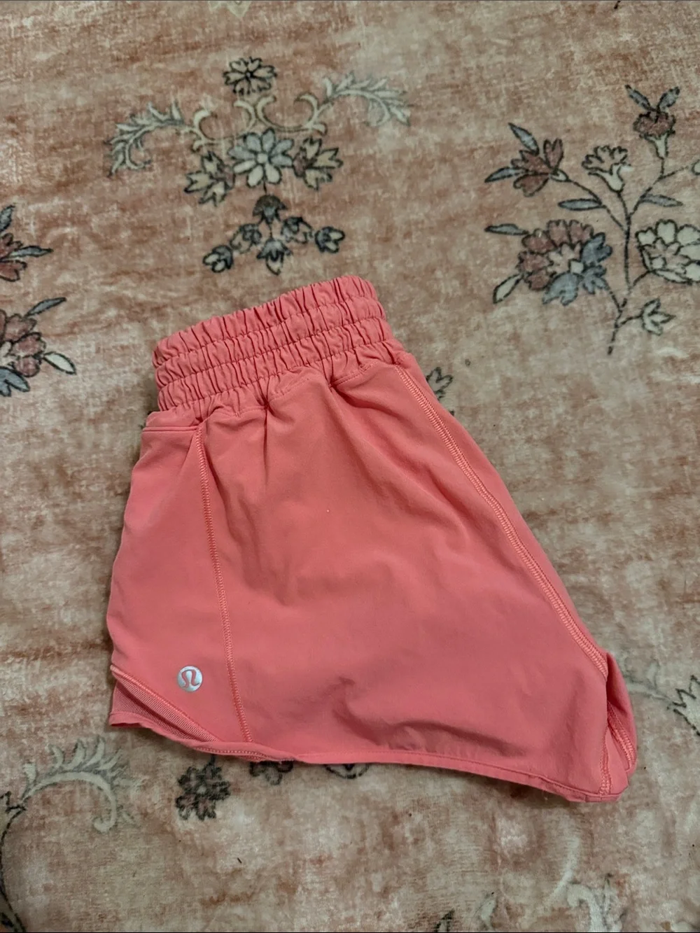 Women’s Coral lululemon hotty hots 2.5 size 2 - Comfortable High-Waist Design